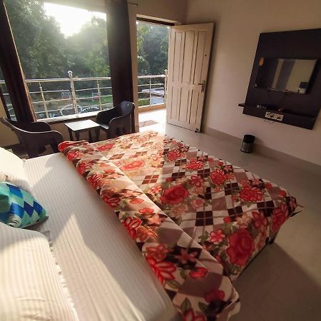 Anugraha Homestay Рамнагар Екстериор снимка