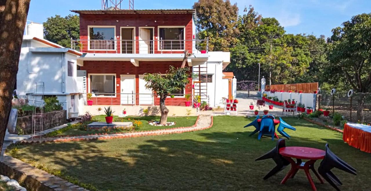 Anugraha Homestay Рамнагар Екстериор снимка
